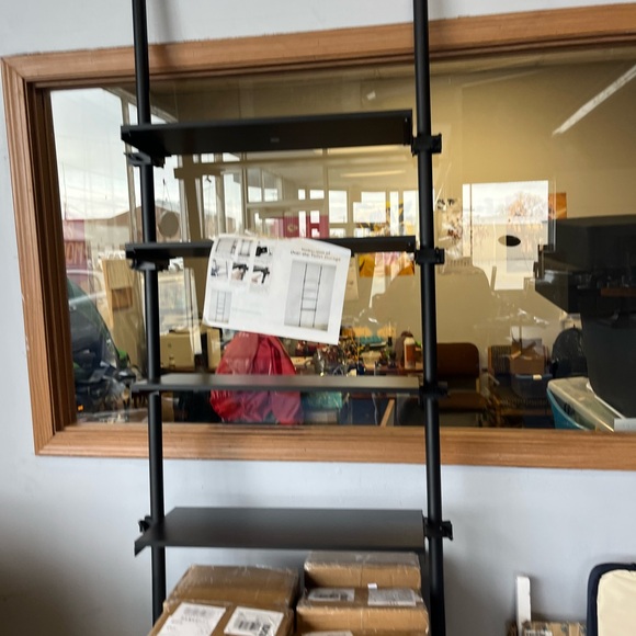 Shelf’s - Picture 3 of 4